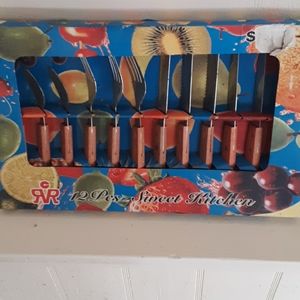 Thomas kitchen wear sets